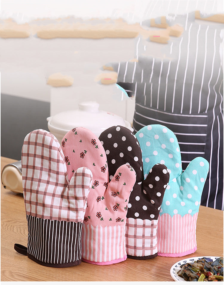 Heat-Resistant Oven Mitts - image 5