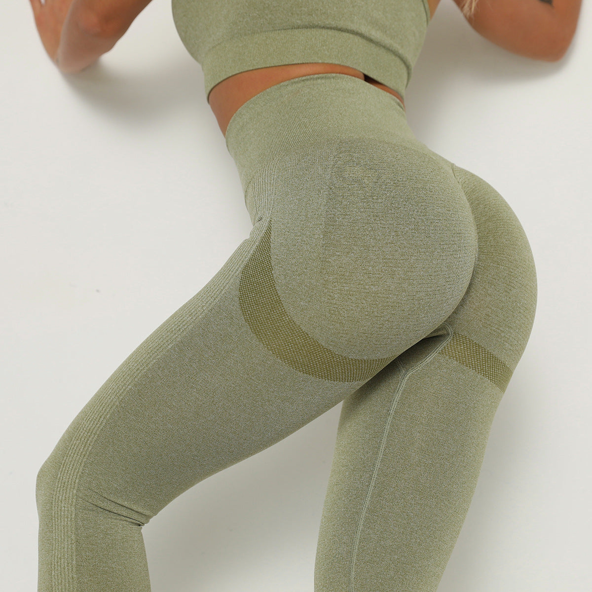 High-Waist Seamless Leggings - image 11