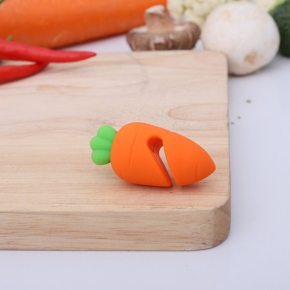 Silicone Carrot Pot Lid Lifter - image 4