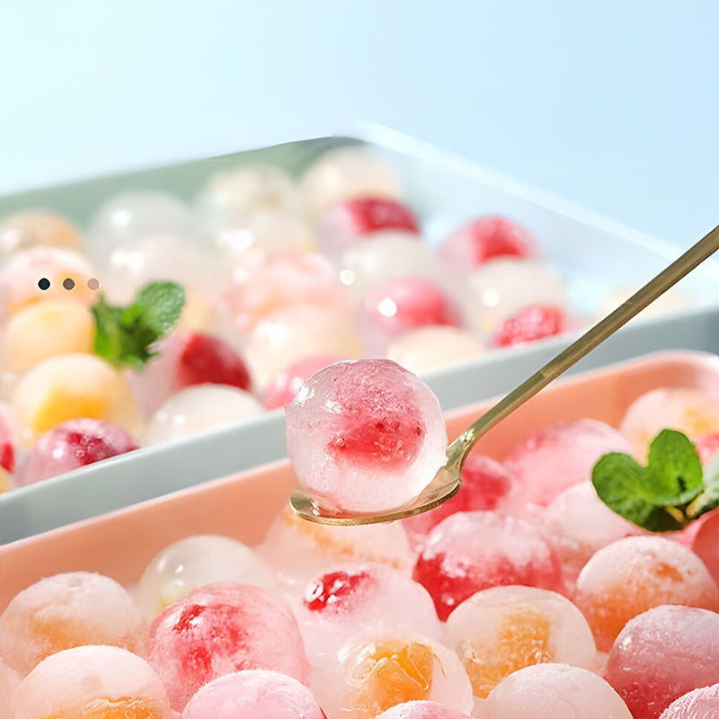 Silicone Ice Cube Tray with Lid - image 4